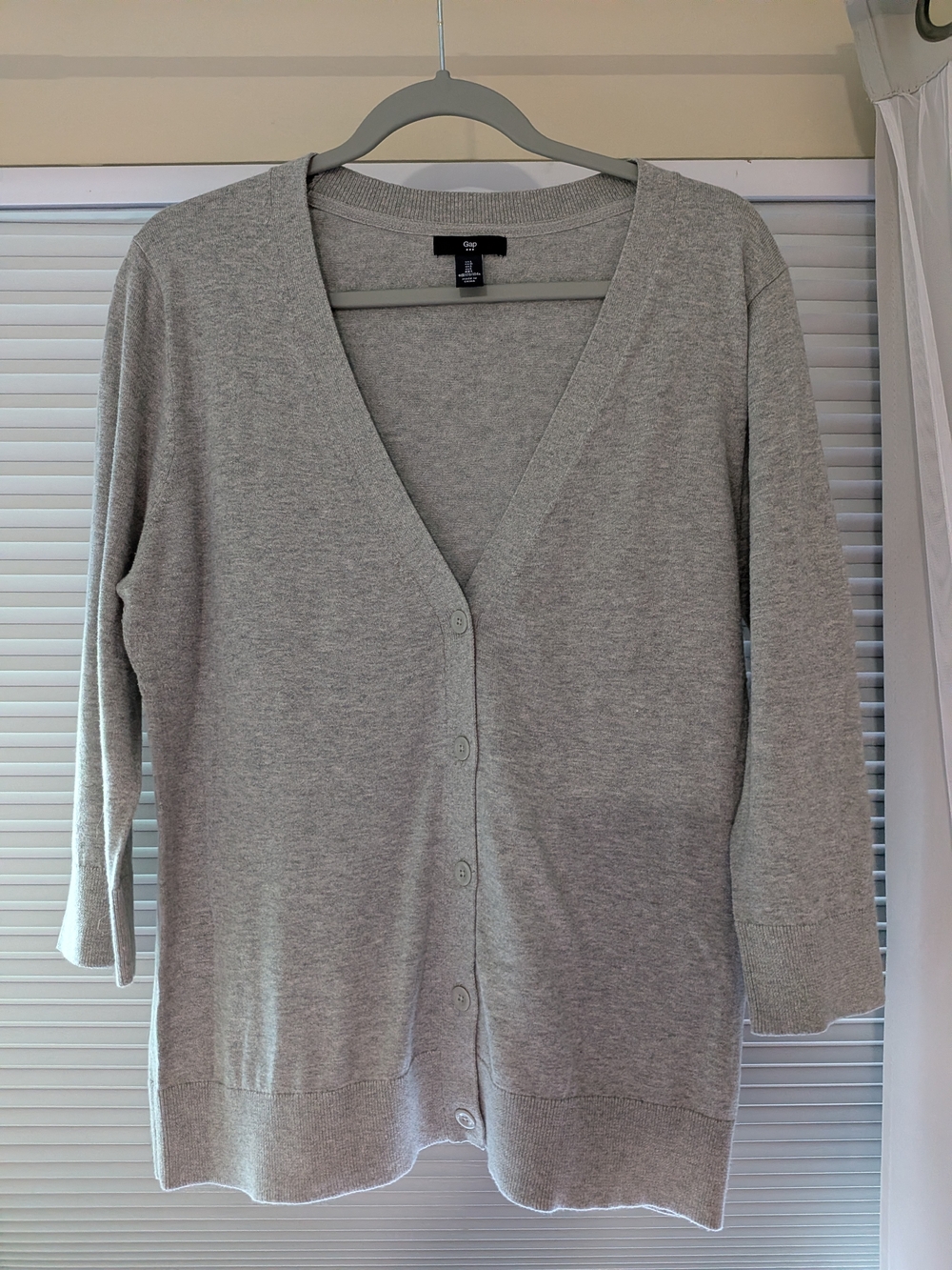 Gap Women's Light Gray V-Neck Button Cardigan Sweater Size L Women's